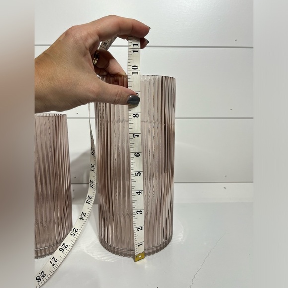 One glass vase - Picture 5 of 7